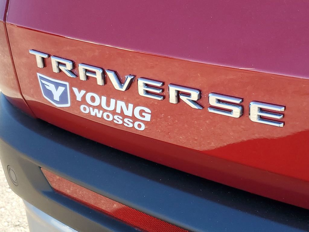 Used 2024 Chevrolet Traverse LT w/ LPO, Floor Liner Package FWD image 34