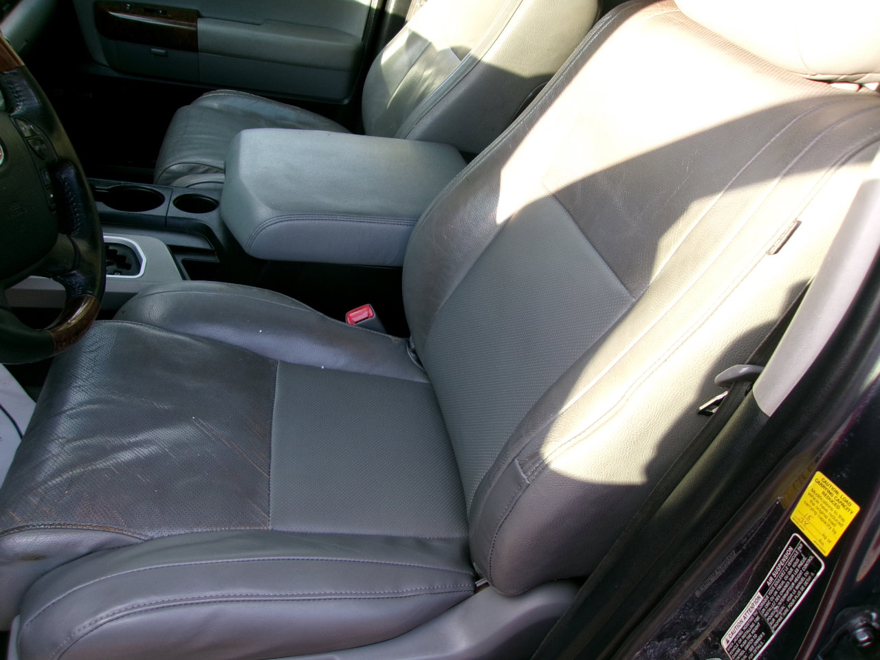 Used 2010 Toyota Sequoia Platinum image 2