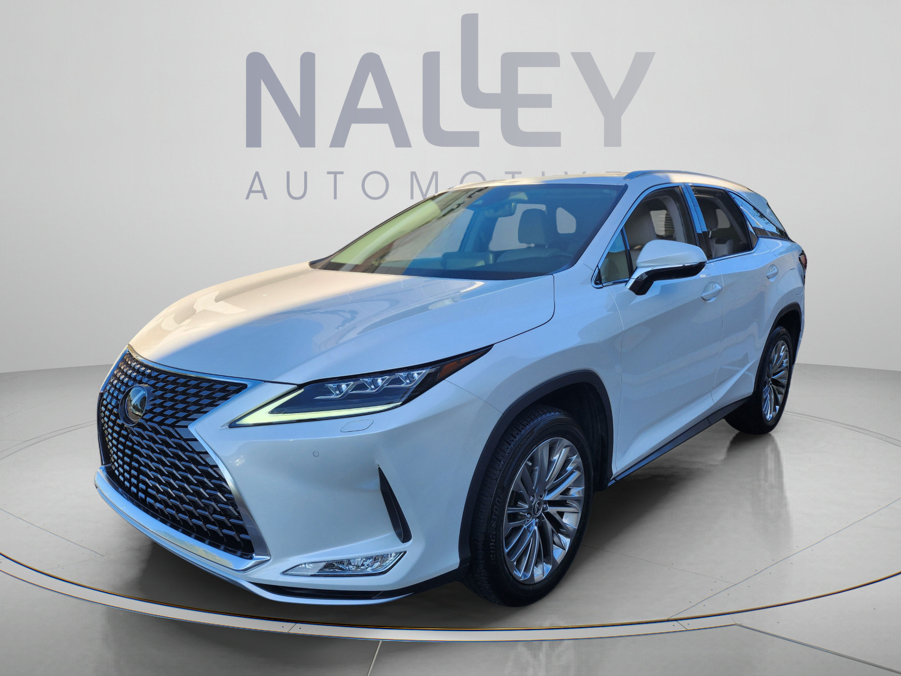 Used 2022 Lexus RX 350L Luxury w/ Cold Weather Package (CT) FWD image 1