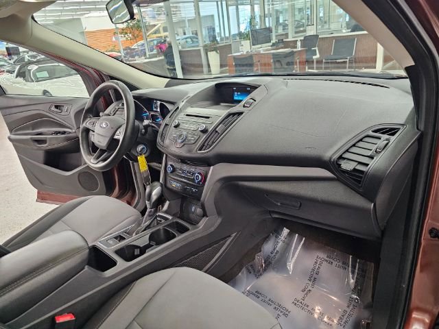 Used 2018 Ford Escape S image 8