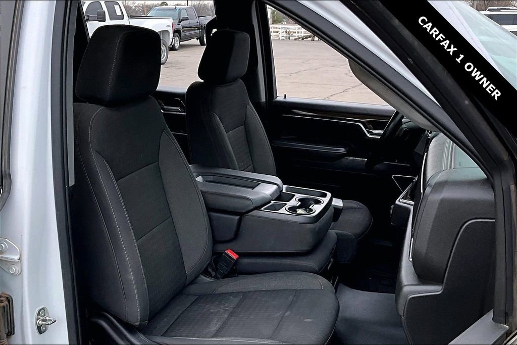 Used 2024 Chevrolet Silverado 3500 LT w/ Convenience Package image 27