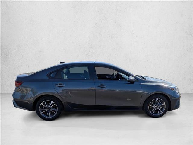 Used 2024 Kia Forte LXS FWD image 4