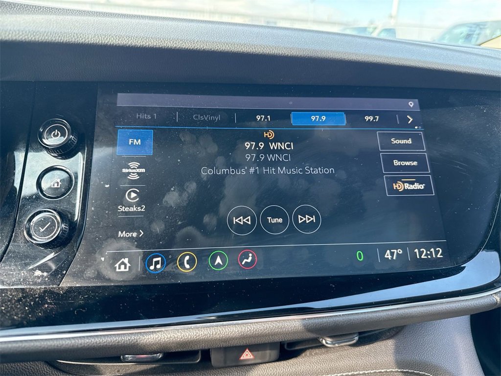 Used 2022 Buick Envision Avenir w/ Technology Package II image 16