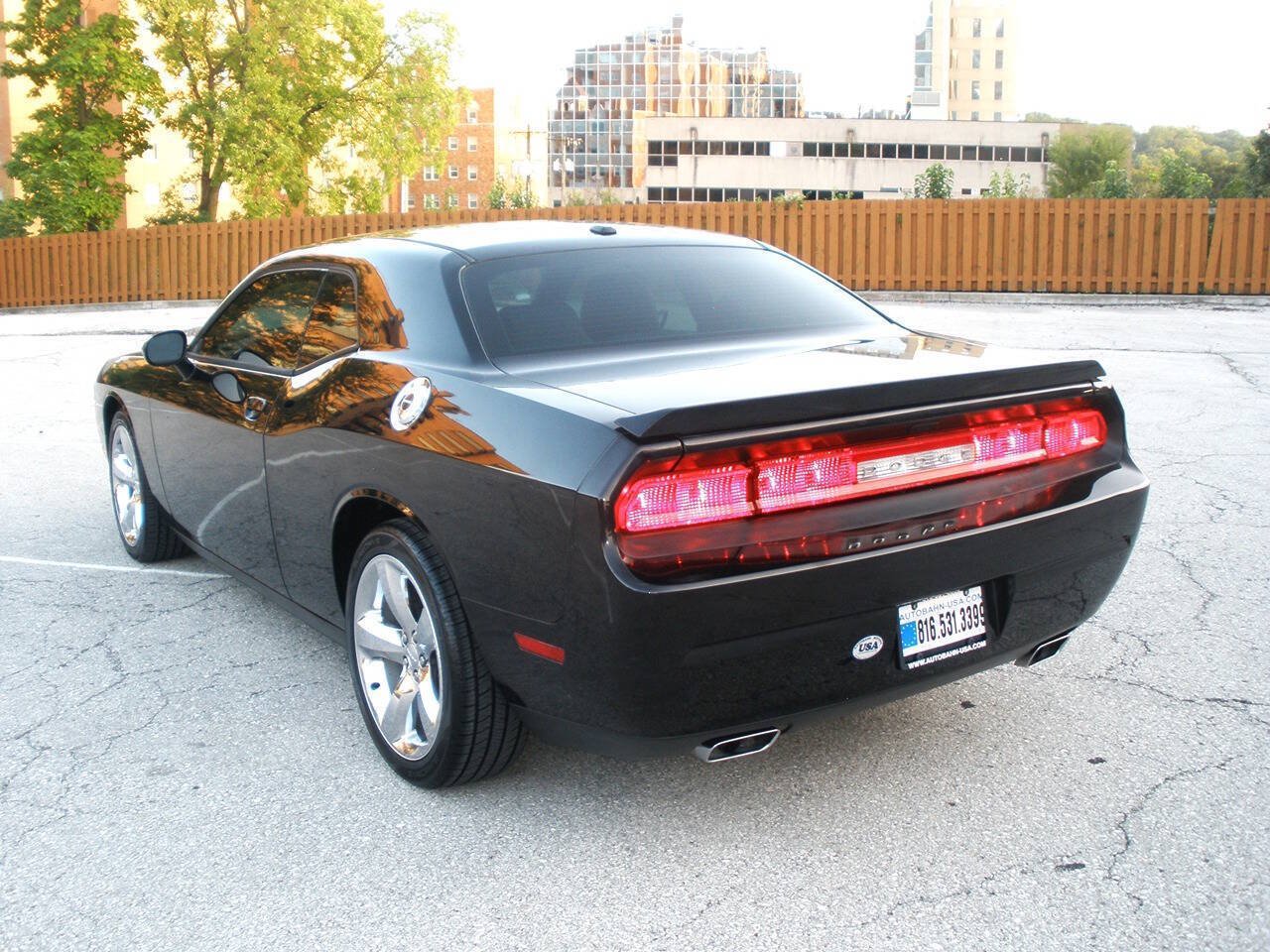 Used 2012 Dodge Challenger SXT Plus RWD image 8