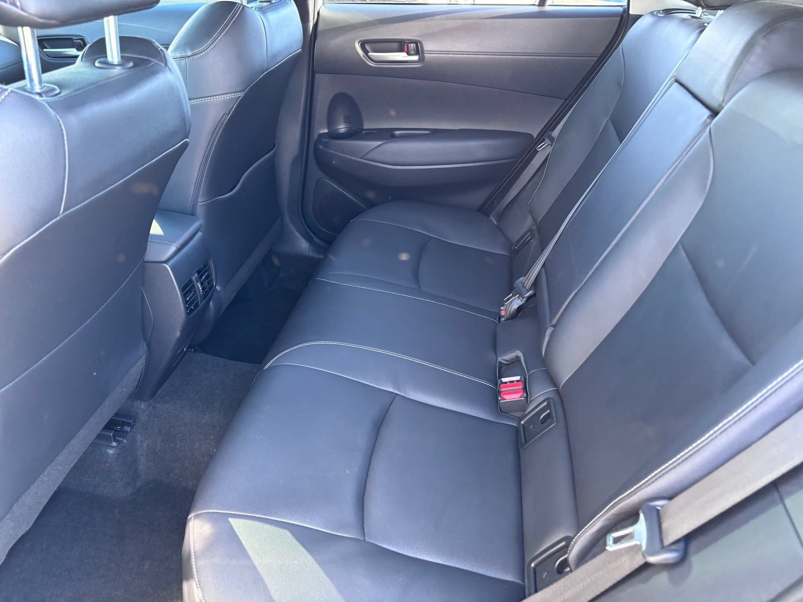 Used 2023 Toyota Corolla Cross XLE w/ Convenience Package AWD/4WD image 16