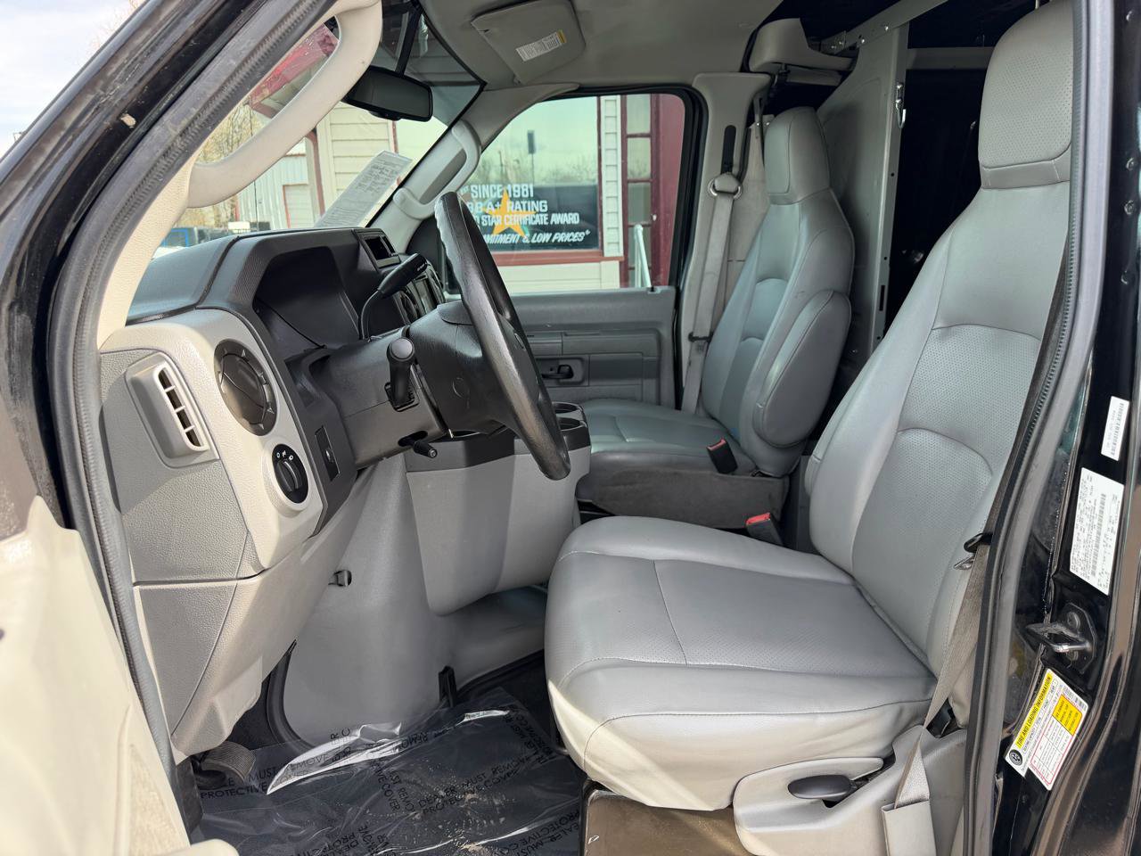 Used 2014 Ford E-150 and Econoline 150 w/ Power Group image 11