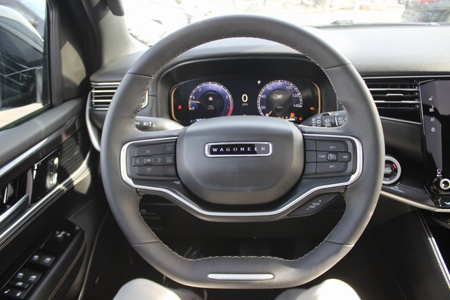 Used 2024 Jeep Wagoneer 4WD w/ Premium Group I image 15