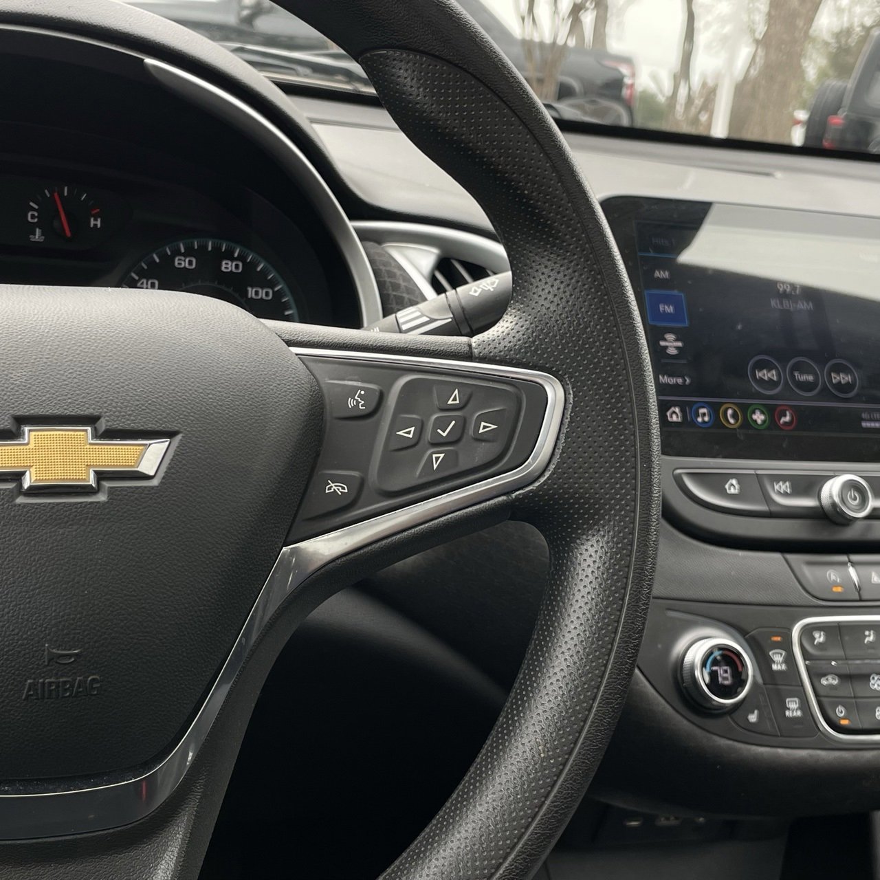 Used 2024 Chevrolet Malibu LT image 15