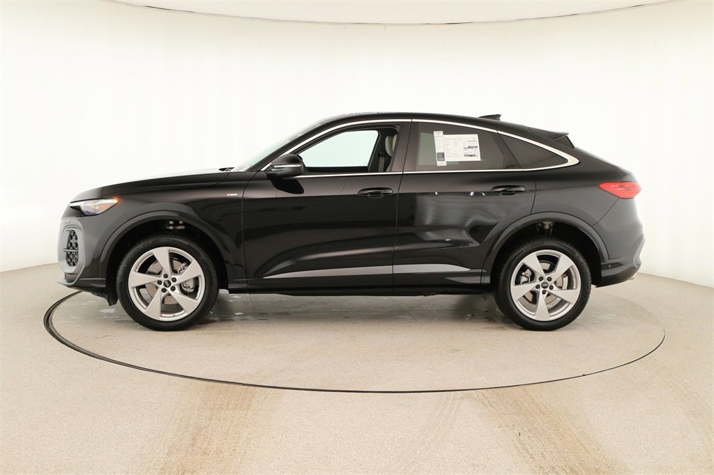New 2025 Audi Q5 Premium Plus image 2