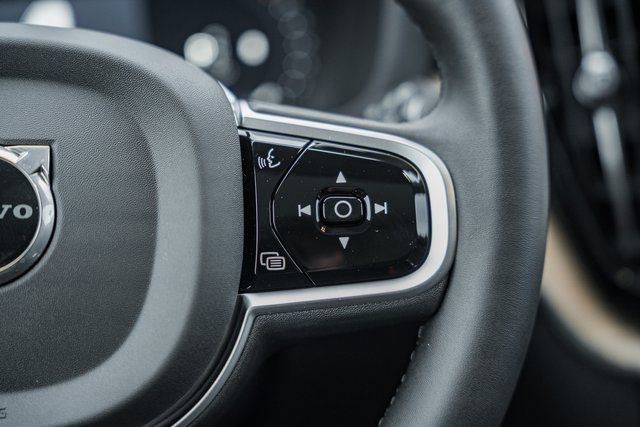 New 2026 Volvo XC60 B5 Plus w/ Protection Package Premier image 28