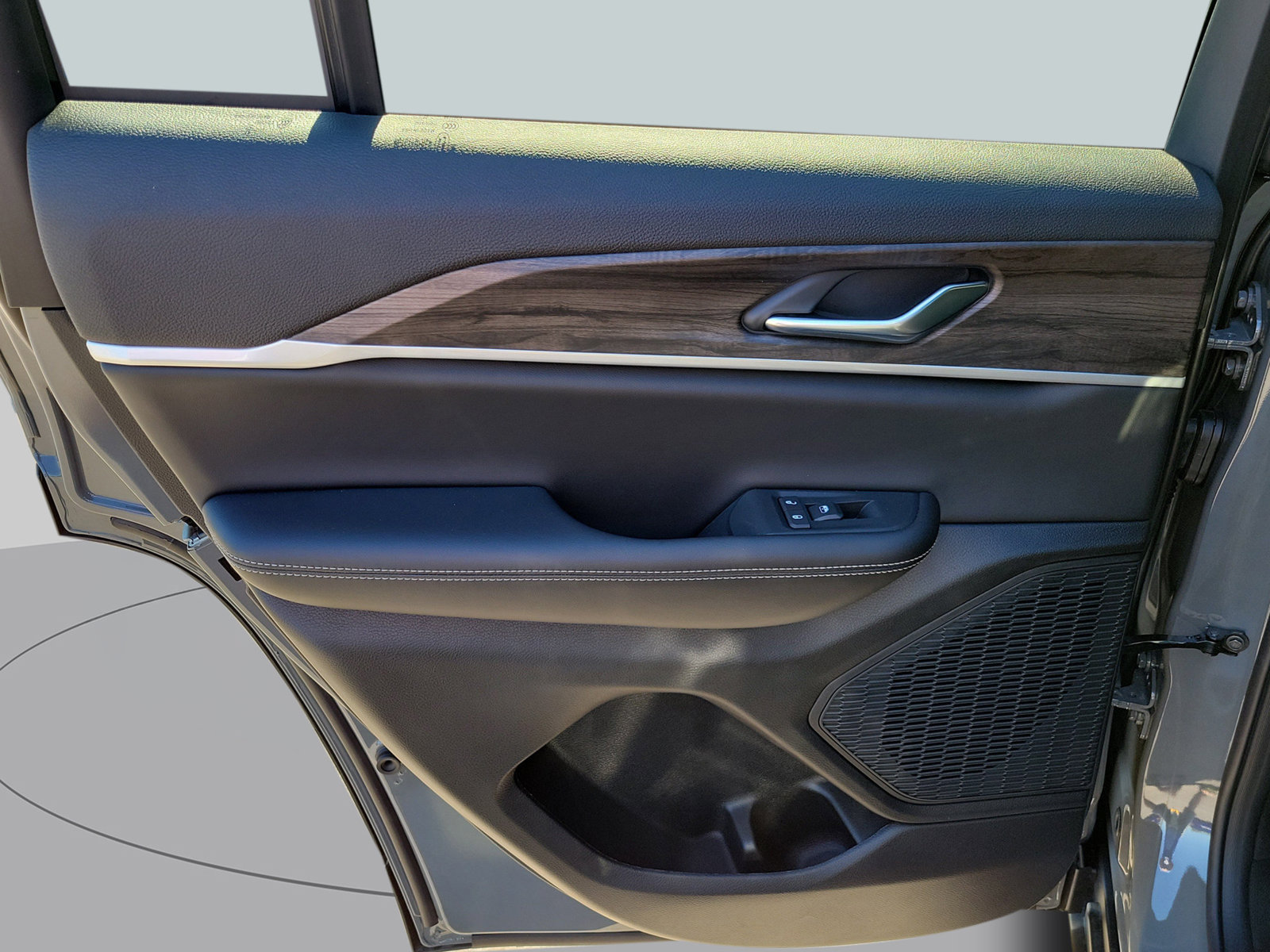 New 2027 Jeep Grand Cherokee Altitude RWD image 29