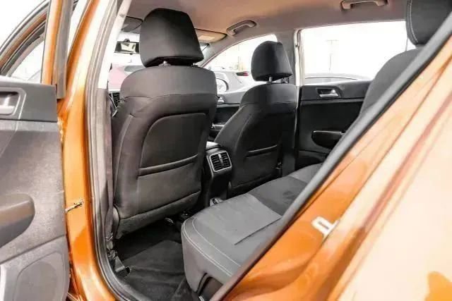 Used 2019 Kia Sportage LX FWD image 40