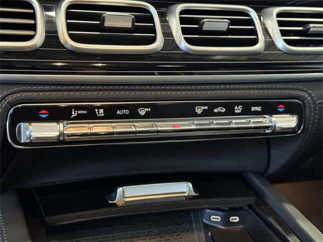 Certified 2024 Mercedes-Benz Maybach GLS 600 4MATIC image 28