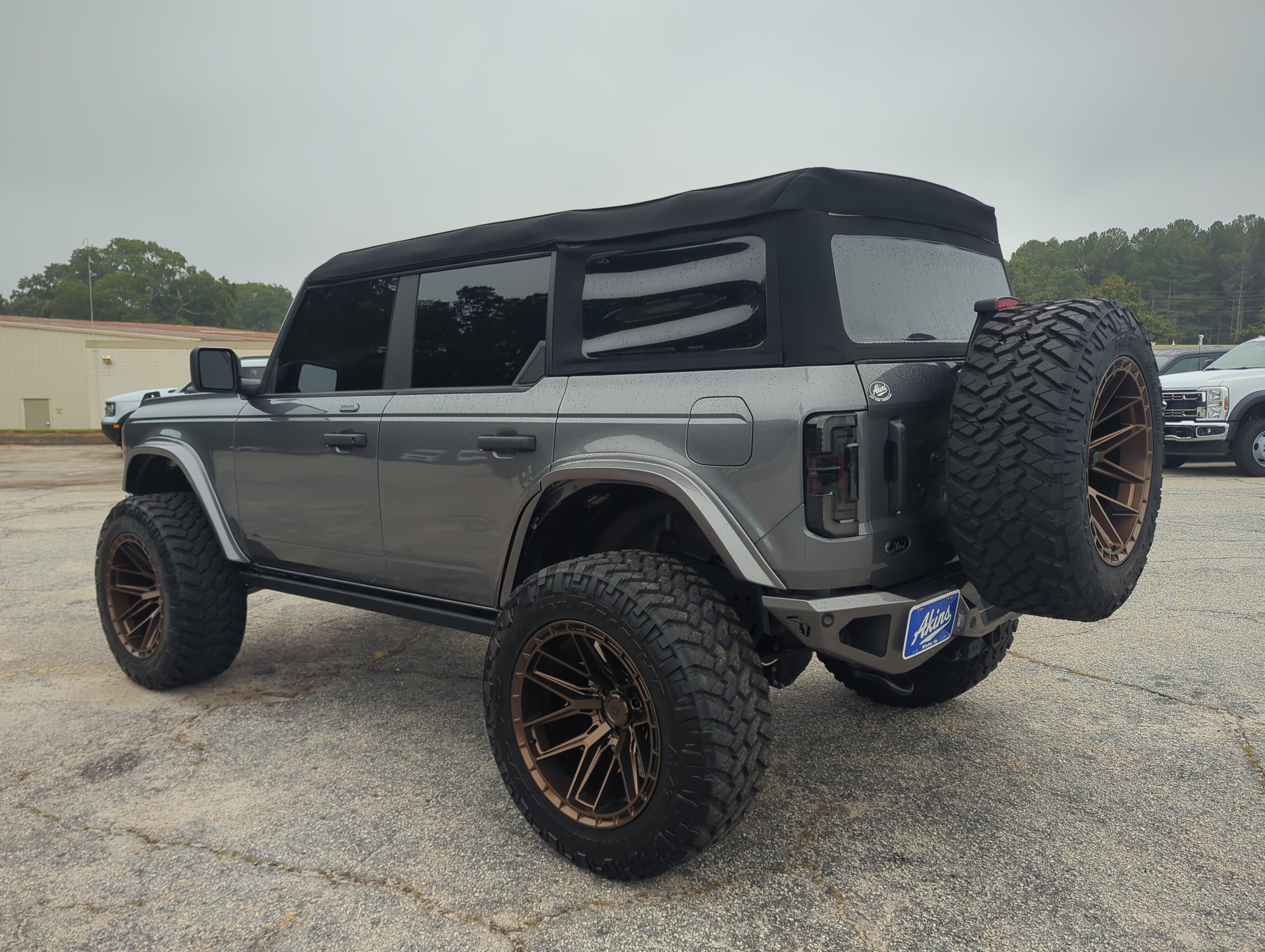 Used 2023 Ford Bronco Black Diamond w/ Sasquatch Package AWD/4WD image 5