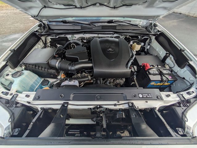 Used 2017 Toyota Tacoma SR5 w/ Tow Package image 26