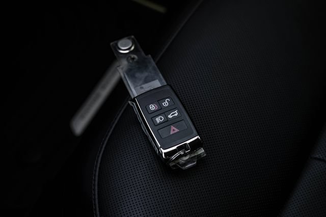 New 2026 Land Rover Range Rover SE AWD/4WD image 75