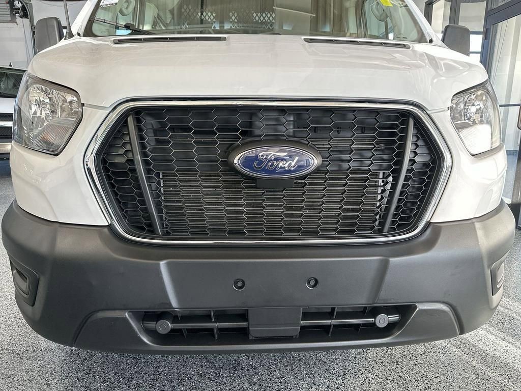 Used 2024 Ford Transit 250 Low Roof w/ Exterior Upgrade Package image 25