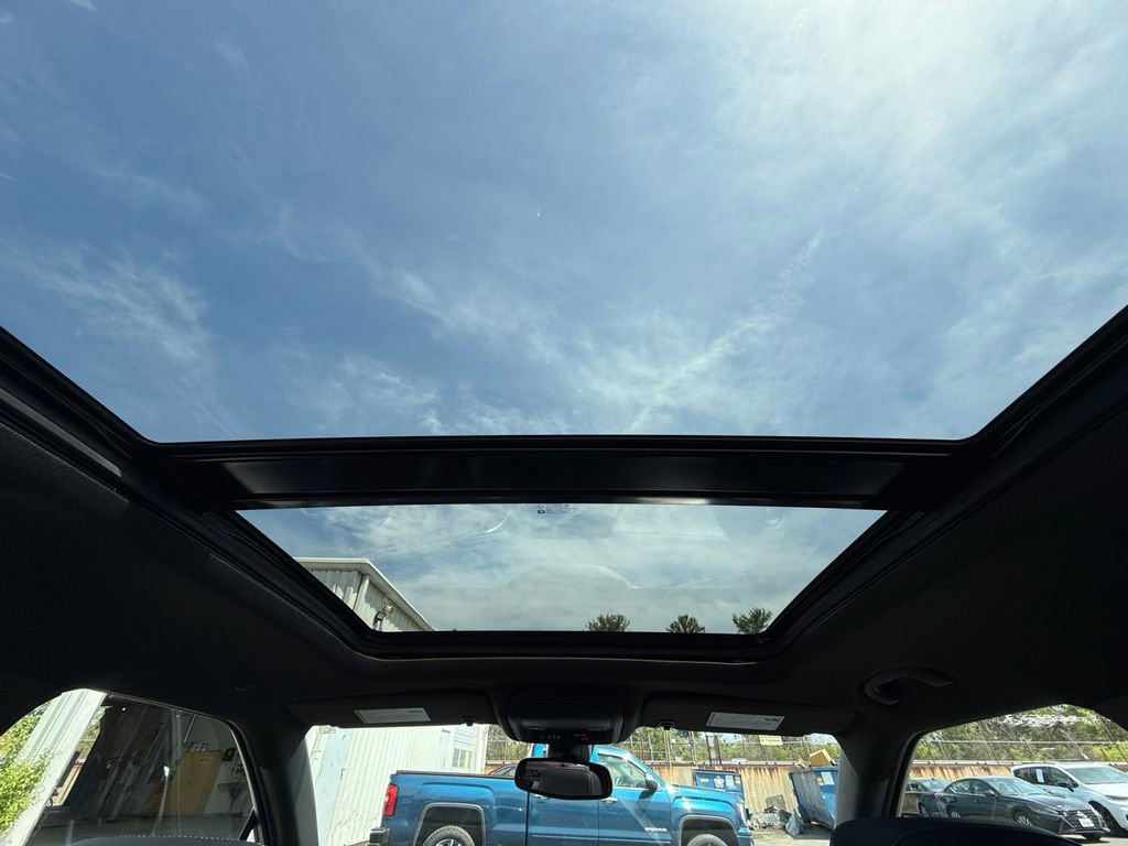 Used 2023 Chevrolet Blazer RS image 24