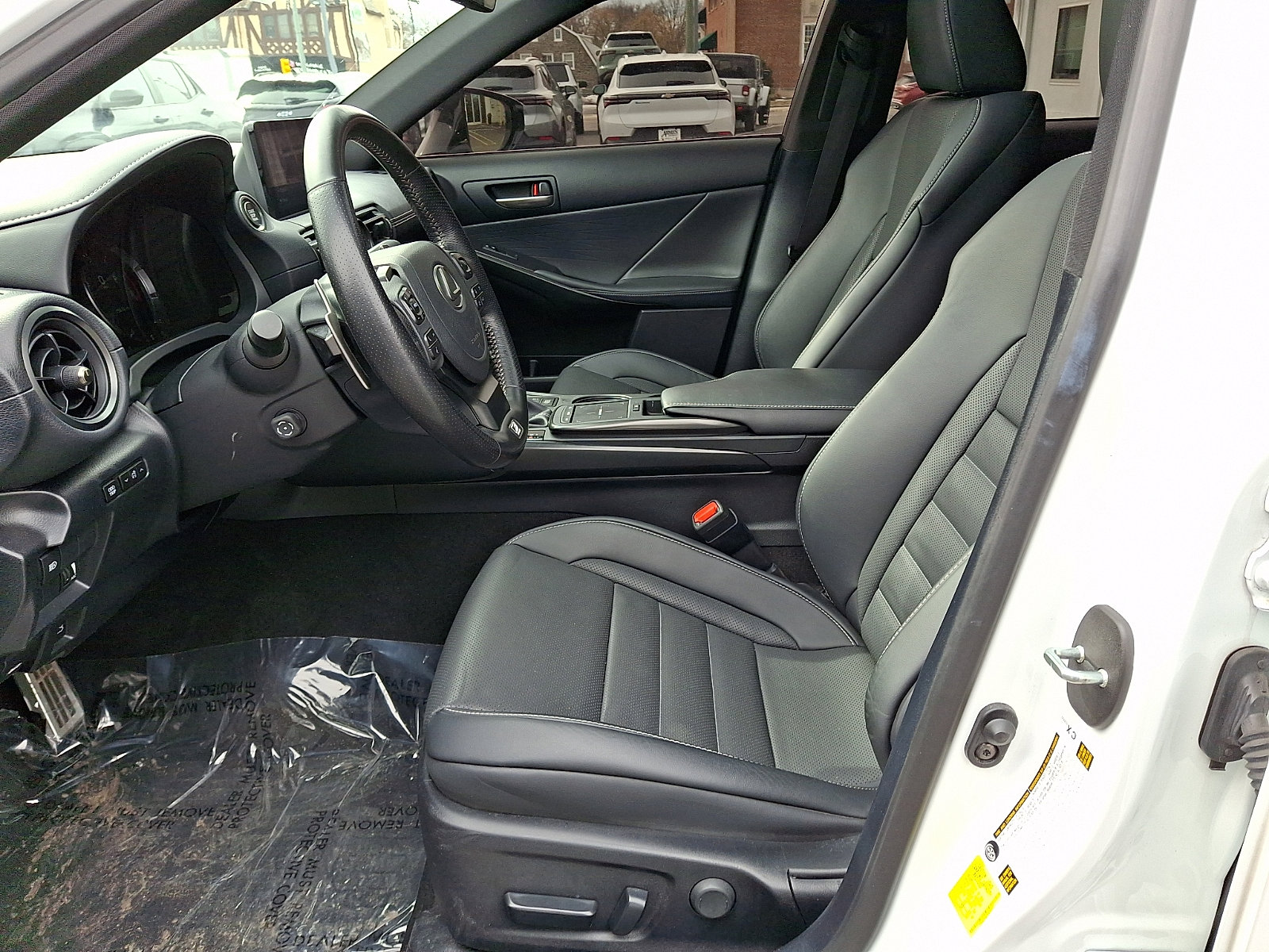 Used 2024 Lexus IS 350 F Sport image 14
