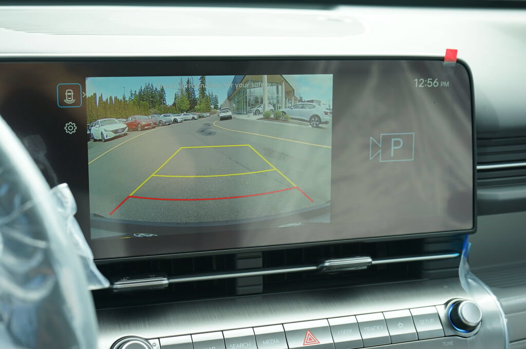Certified 2025 Hyundai Kona SEL AWD/4WD image 16