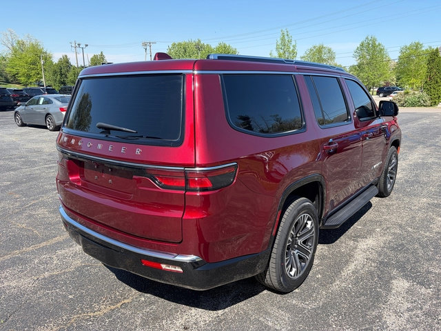 Used 2023 Jeep Wagoneer 4WD w/ Premium Group I image 6