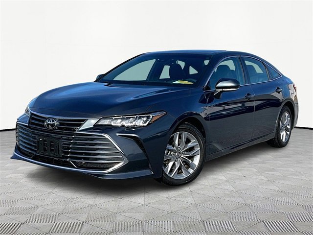 Used 2022 Toyota Avalon XLE image 3