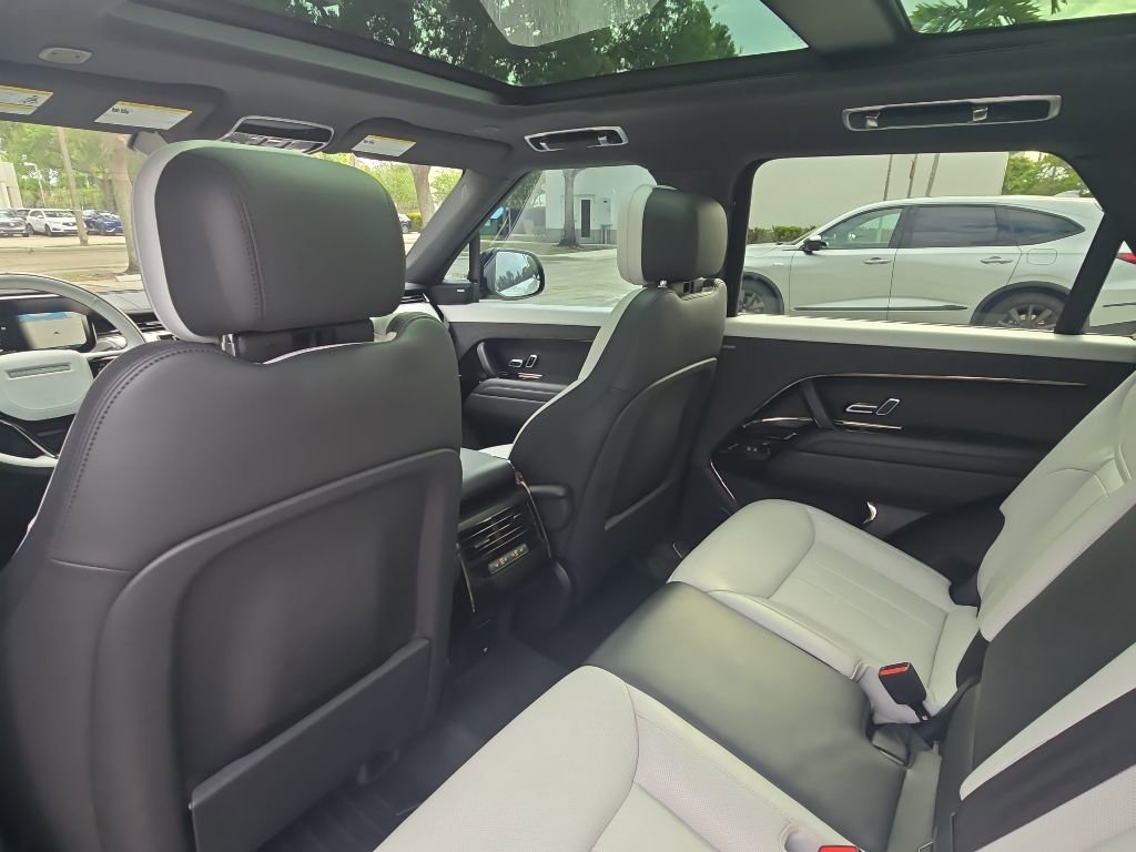 Used 2023 Land Rover Range Rover Sport SE Dynamic AWD/4WD image 26