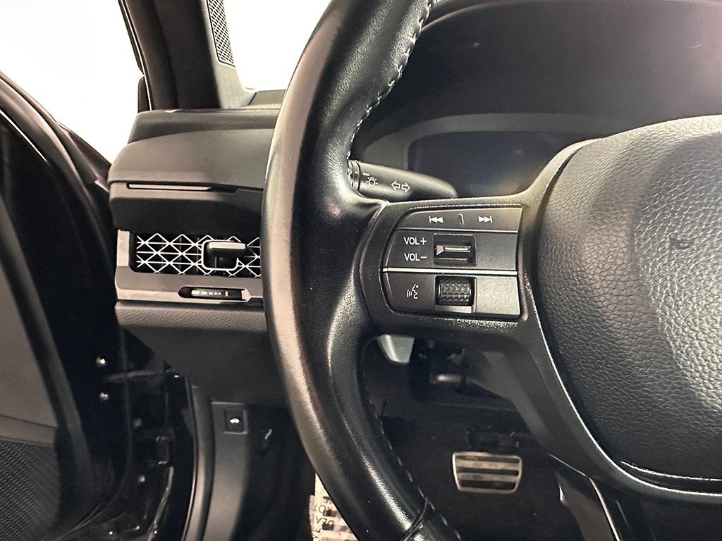 Used 2023 Honda Accord Sport image 40