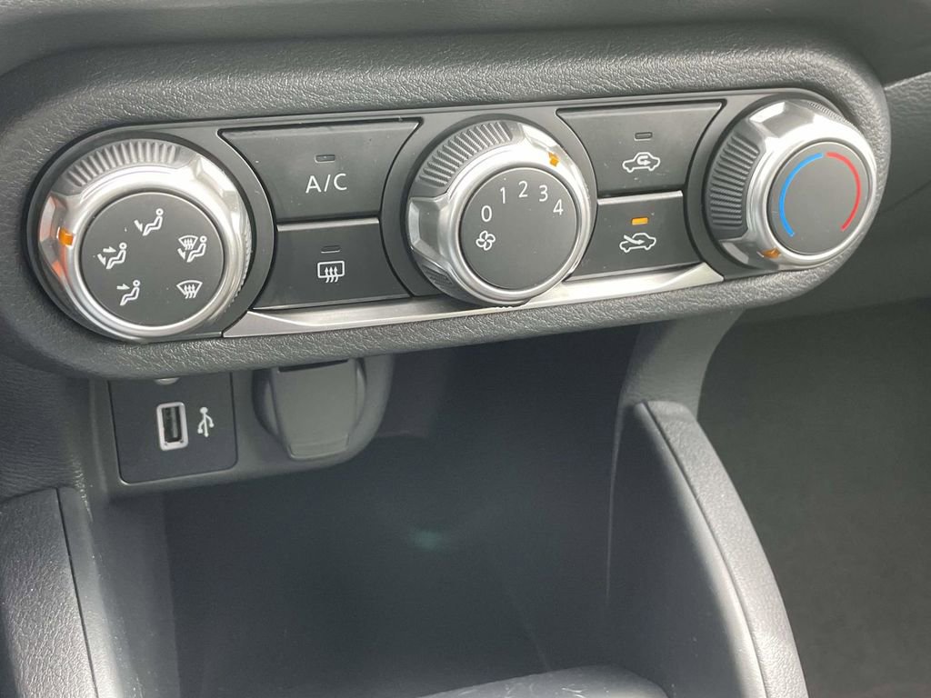 Used 2025 Nissan Versa S w/ S Plus Package image 25