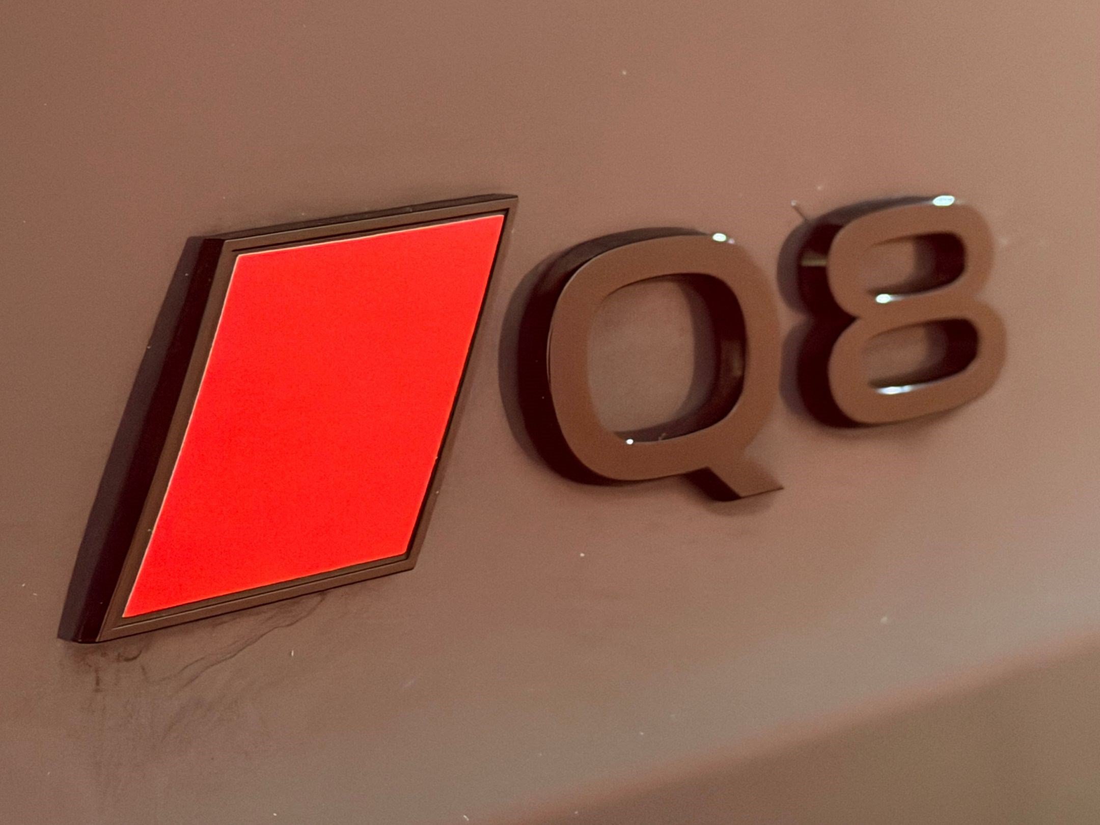Used 2024 Audi Q8 e-tron Premium AWD/4WD image 28