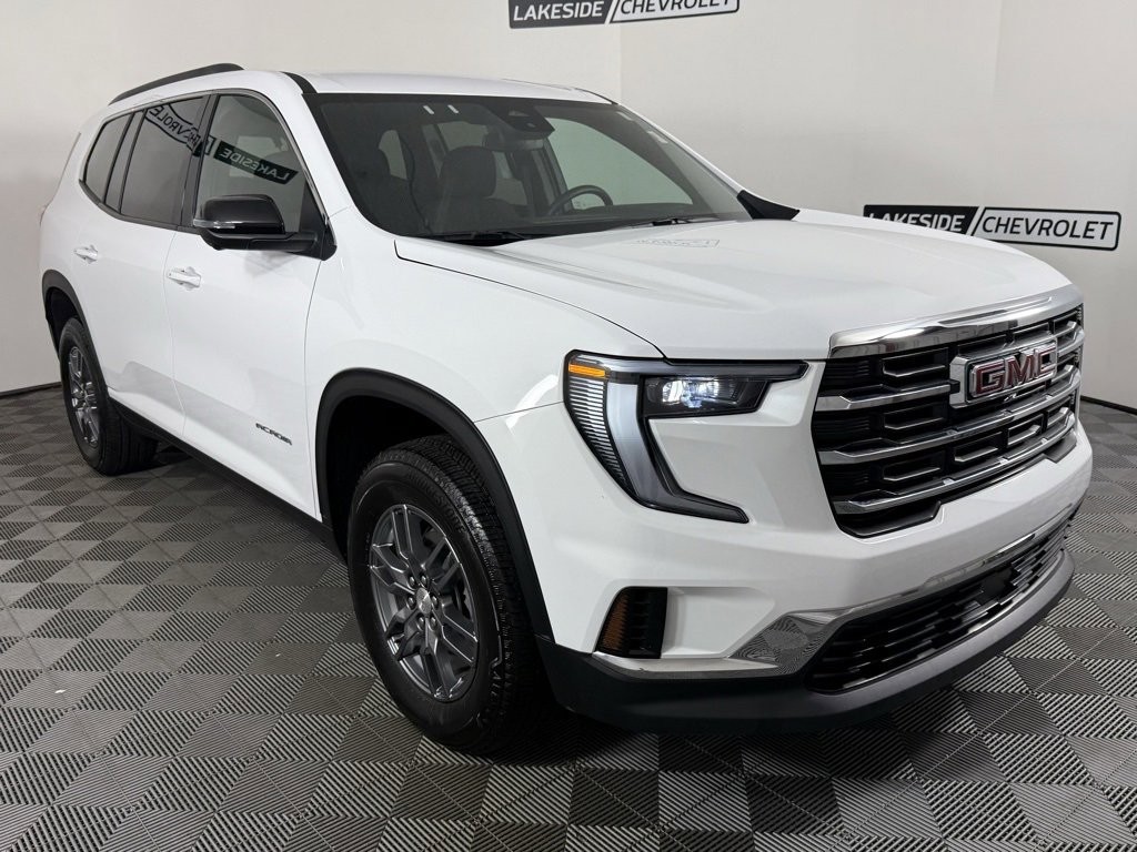 Used 2025 GMC Acadia Elevation image 8