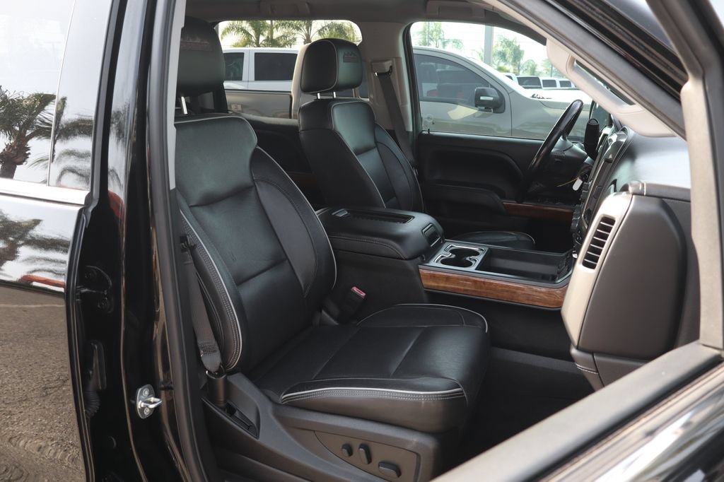 Used 2018 Chevrolet Silverado 1500 High Country RWD image 44