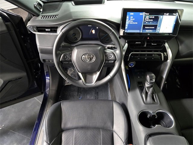 Used 2021 Toyota Venza Limited image 16