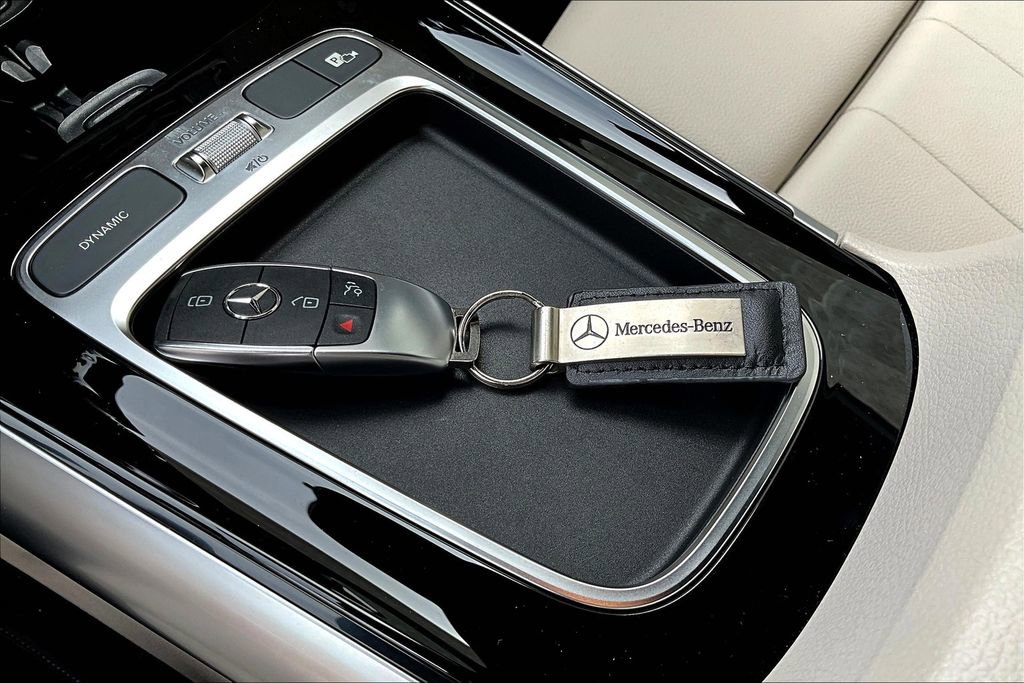 Certified 2025 Mercedes-Benz GLA 250 4MATIC image 10
