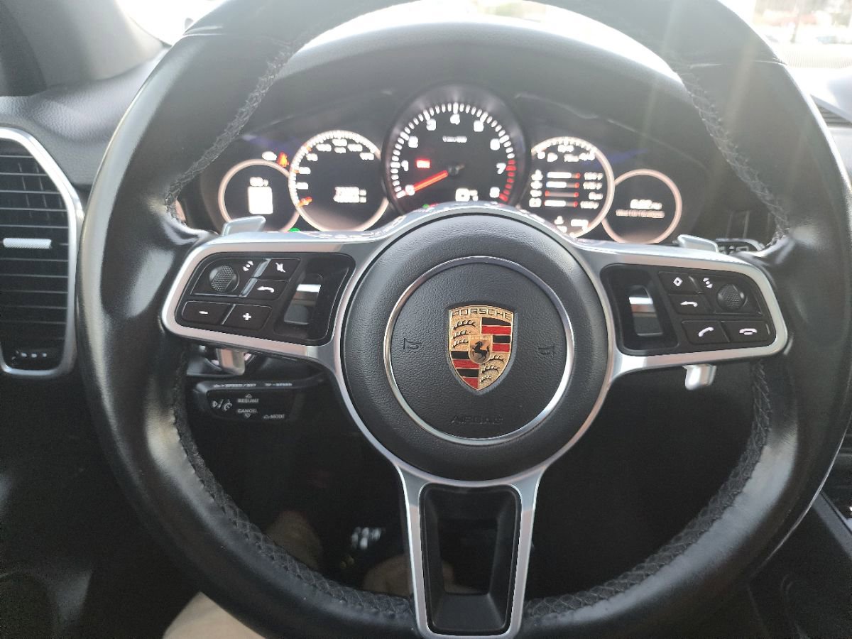 Used 2021 Porsche Cayenne image 26