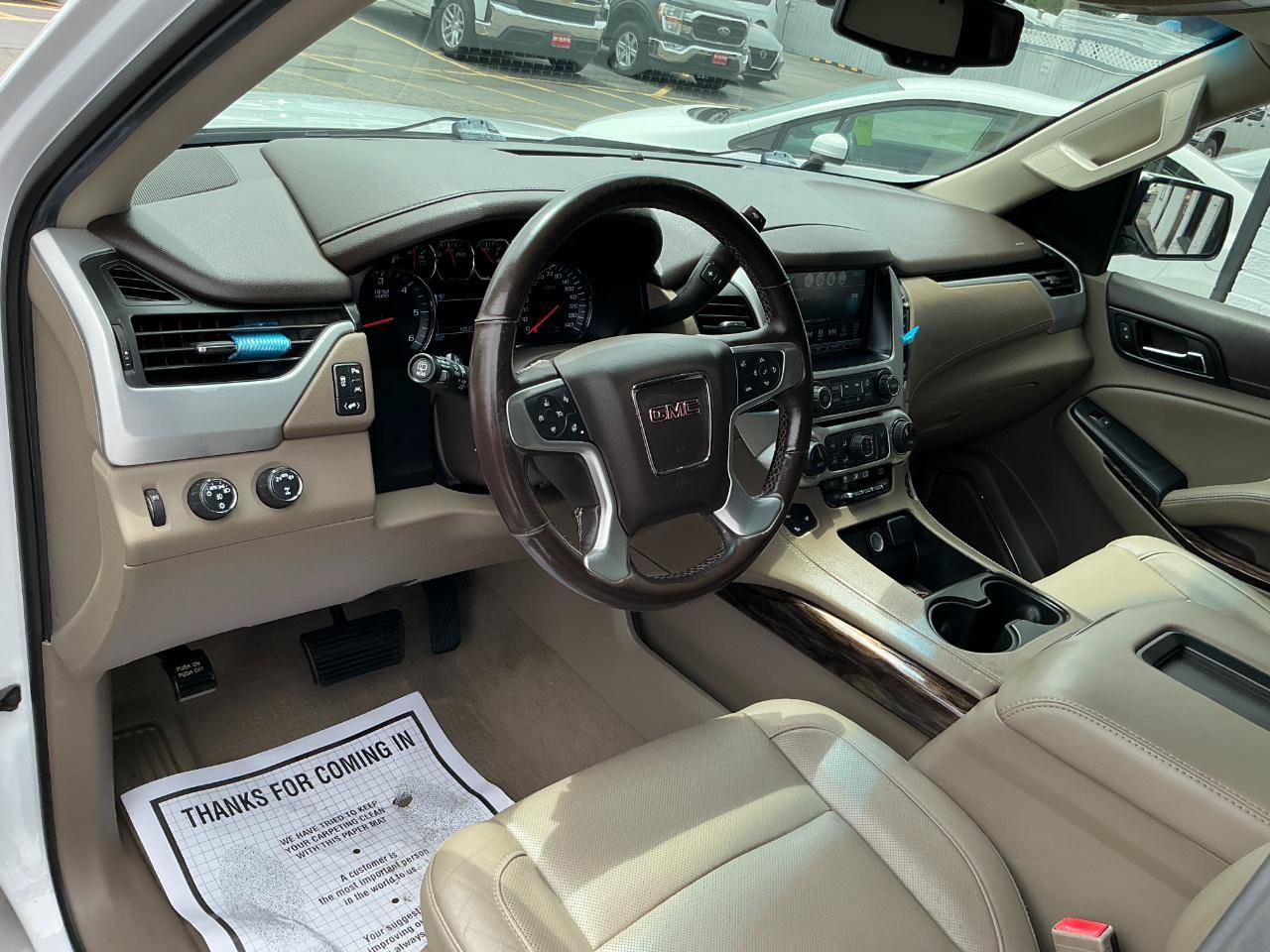 Used 2019 GMC Yukon XL SLT AWD/4WD image 10