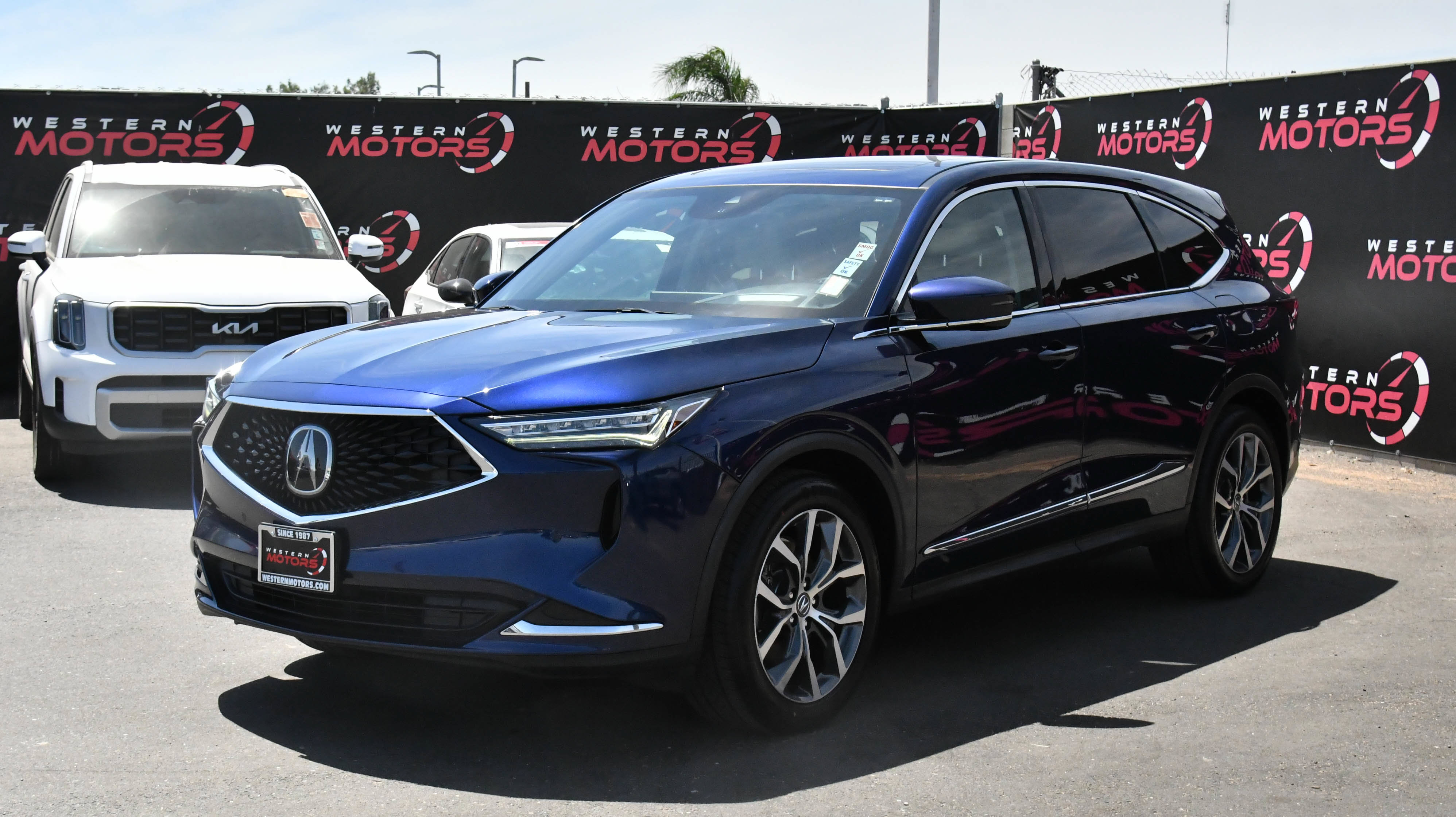 Used 2022 Acura MDX FWD w/ Technology Package image 3