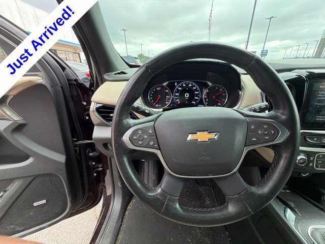 Used 2023 Chevrolet Traverse Premier FWD image 45