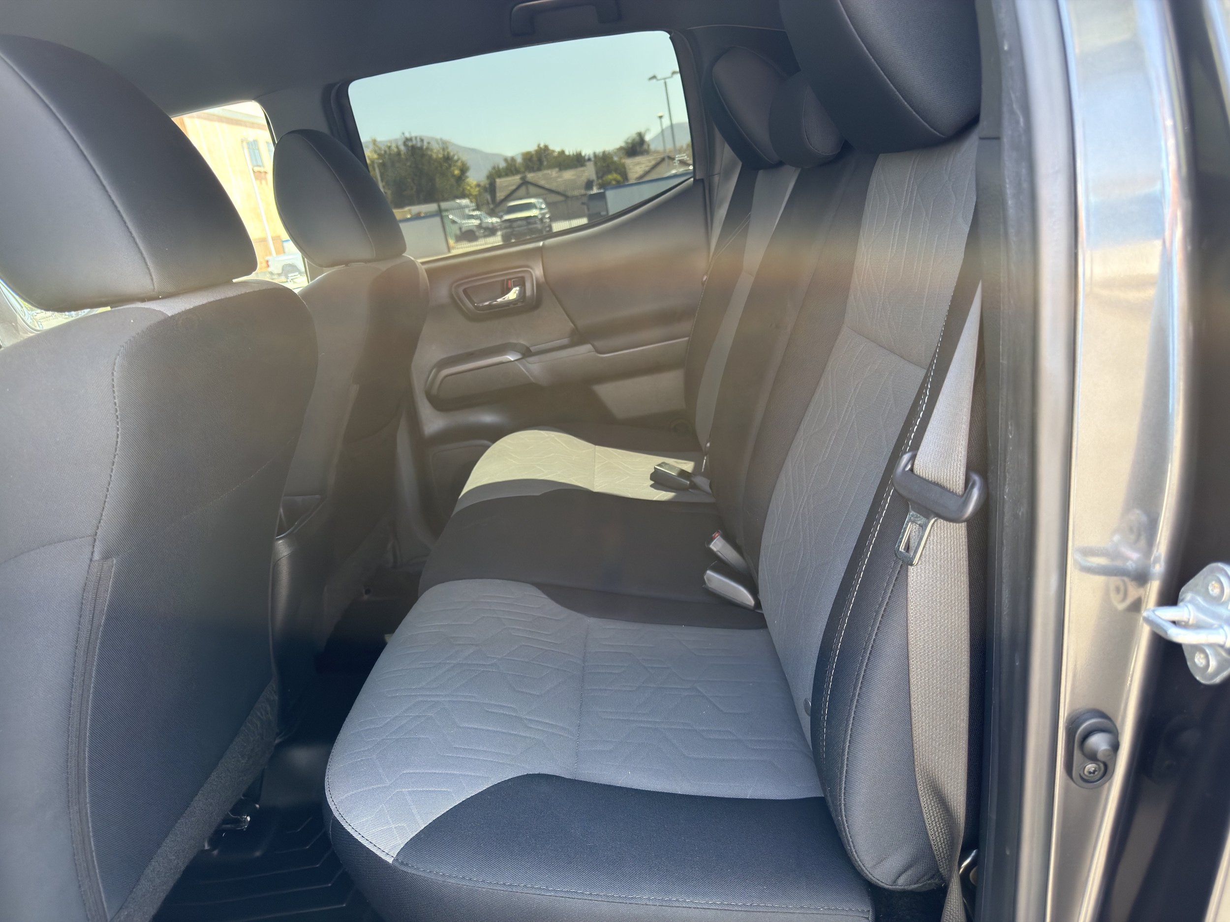 Used 2021 Toyota Tacoma TRD Off-Road w/ Technology Package AWD/4WD image 20