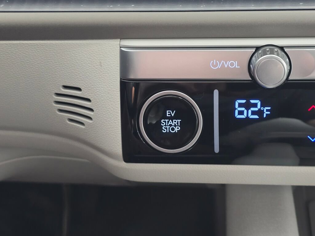 New 2025 Hyundai Ioniq 6 SEL image 26