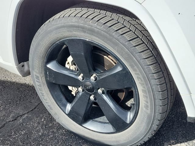 Used 2015 Jeep Grand Cherokee Altitude image 9