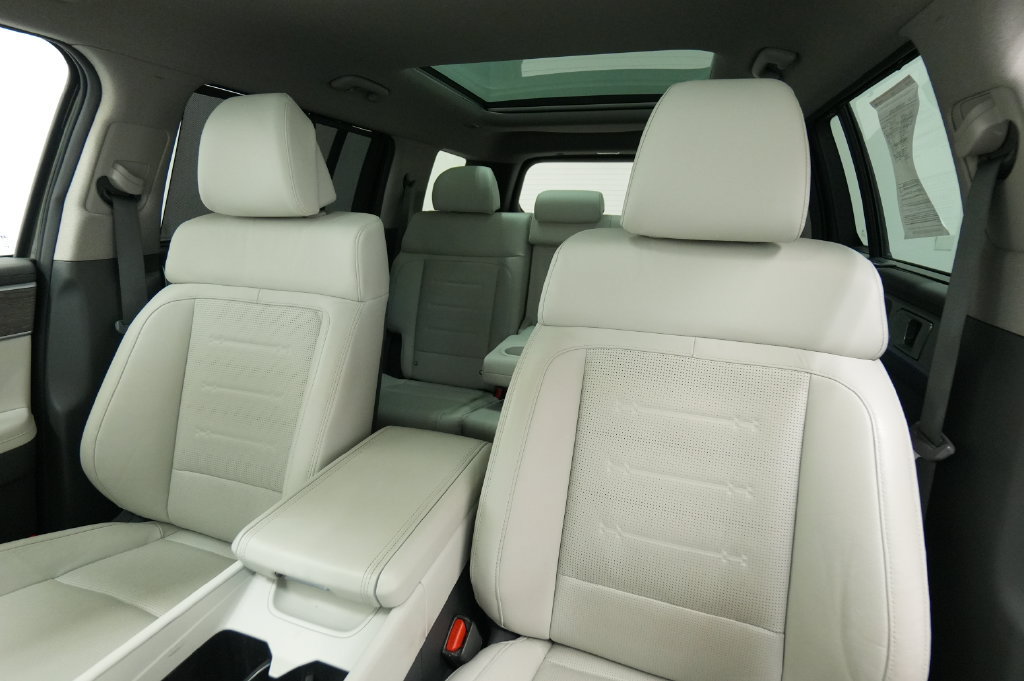 Used 2024 Hyundai Santa Fe Limited AWD/4WD image 14
