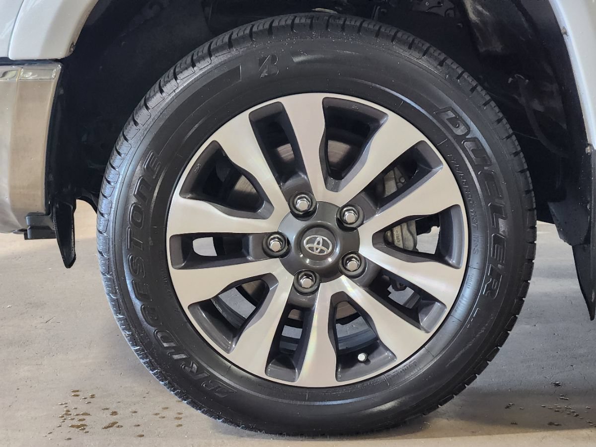 Used 2018 Toyota Tundra Limited AWD/4WD image 31