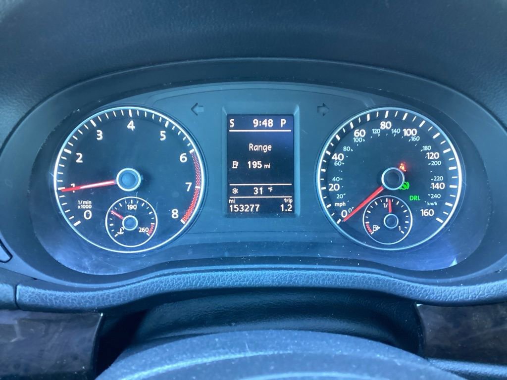 Used 2015 Volkswagen Passat 1.8T SEL Premium image 19