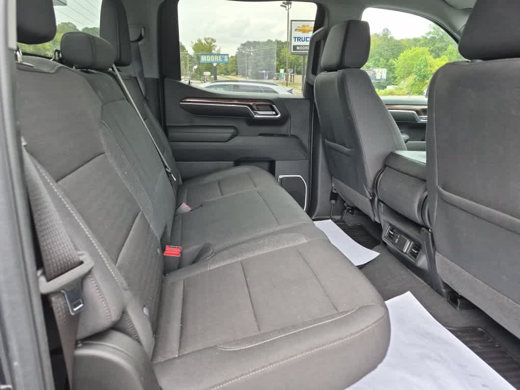 Used 2024 Chevrolet Silverado 1500 LT AWD/4WD image 41