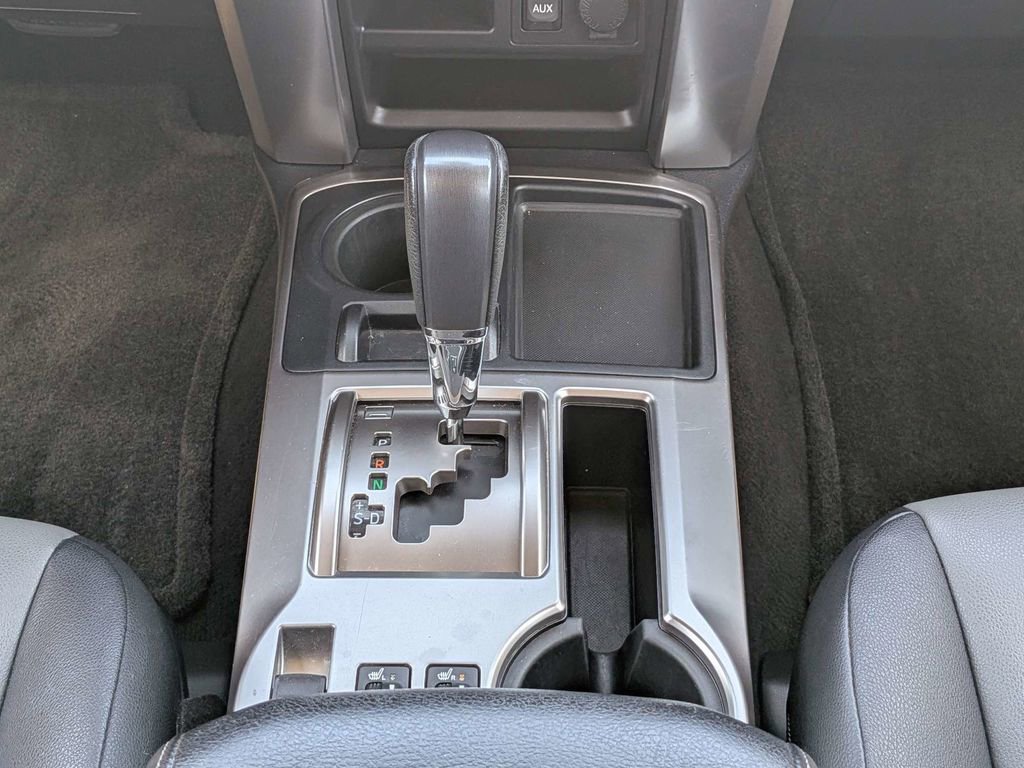 Used 2017 Toyota 4Runner SR5 Premium RWD image 19