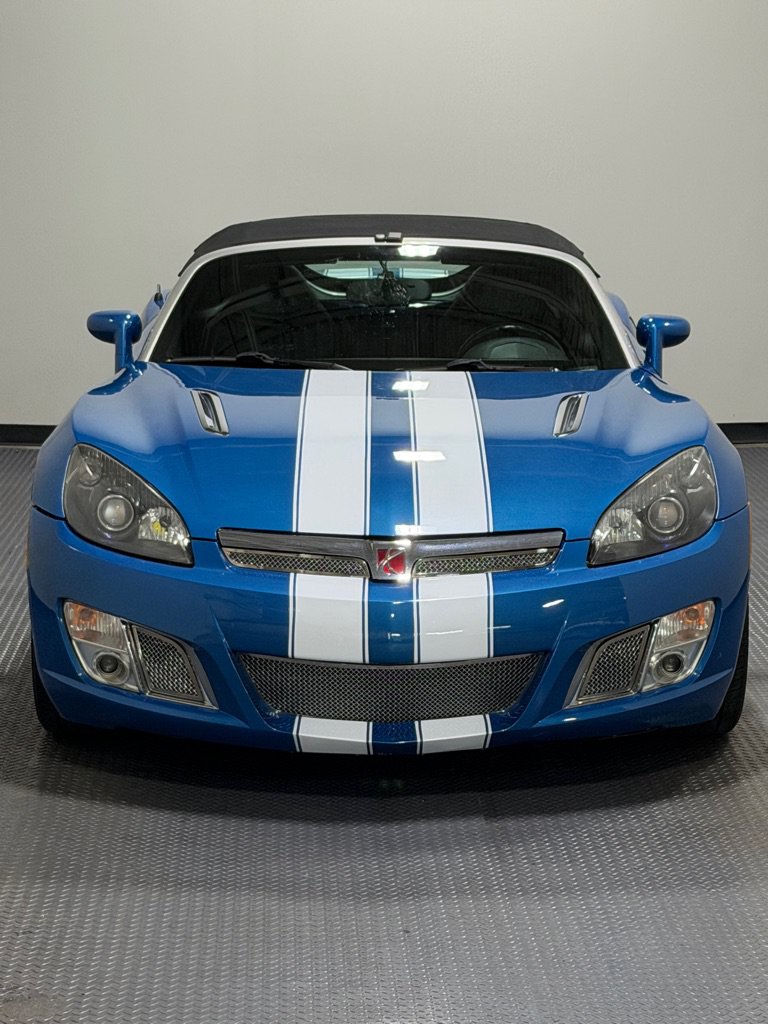 Used 2009 Saturn Sky Red Line w/ Weekend Getaway Package RWD image 3