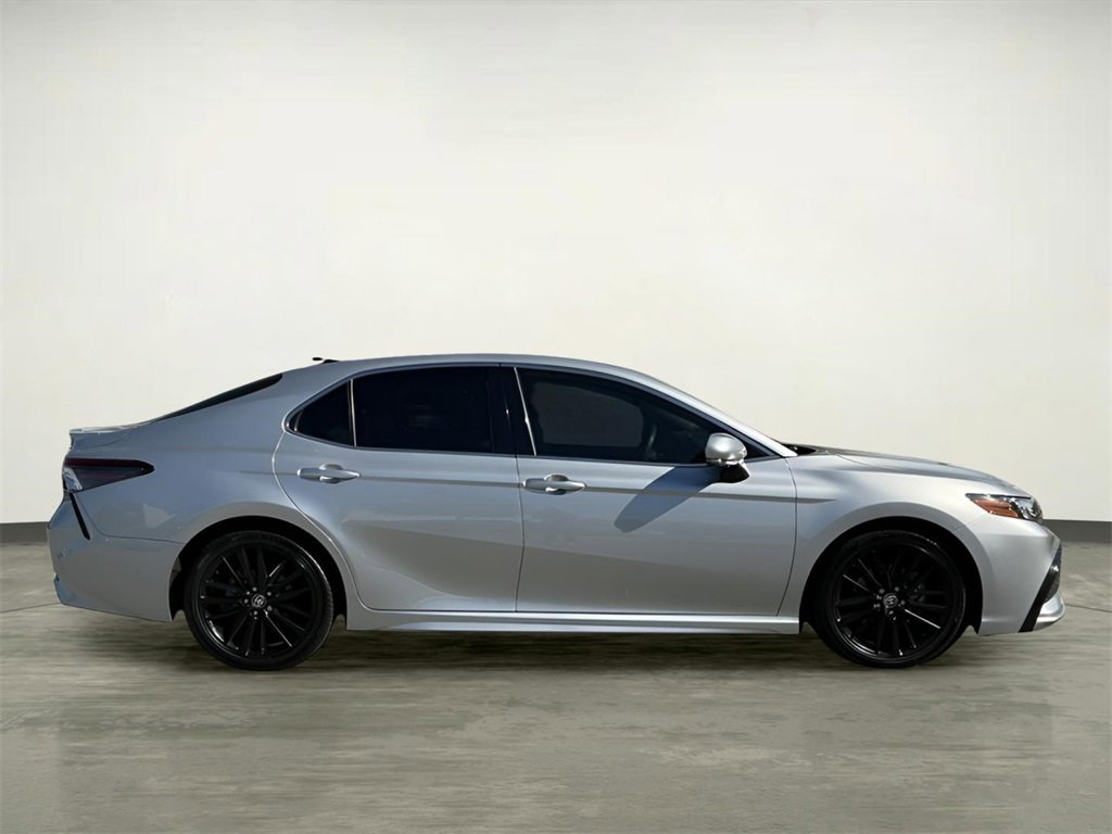 Used 2023 Toyota Camry XSE image 11