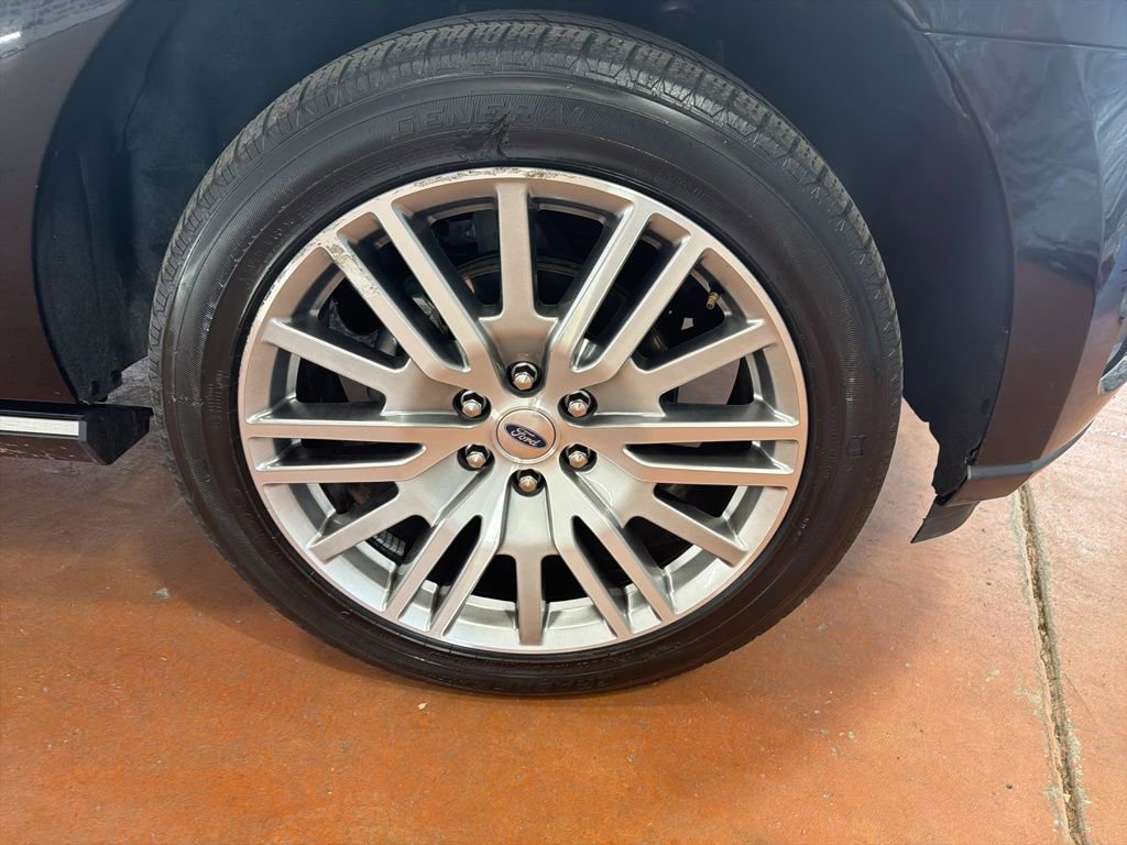 Used 2024 Ford Expedition Limited image 10