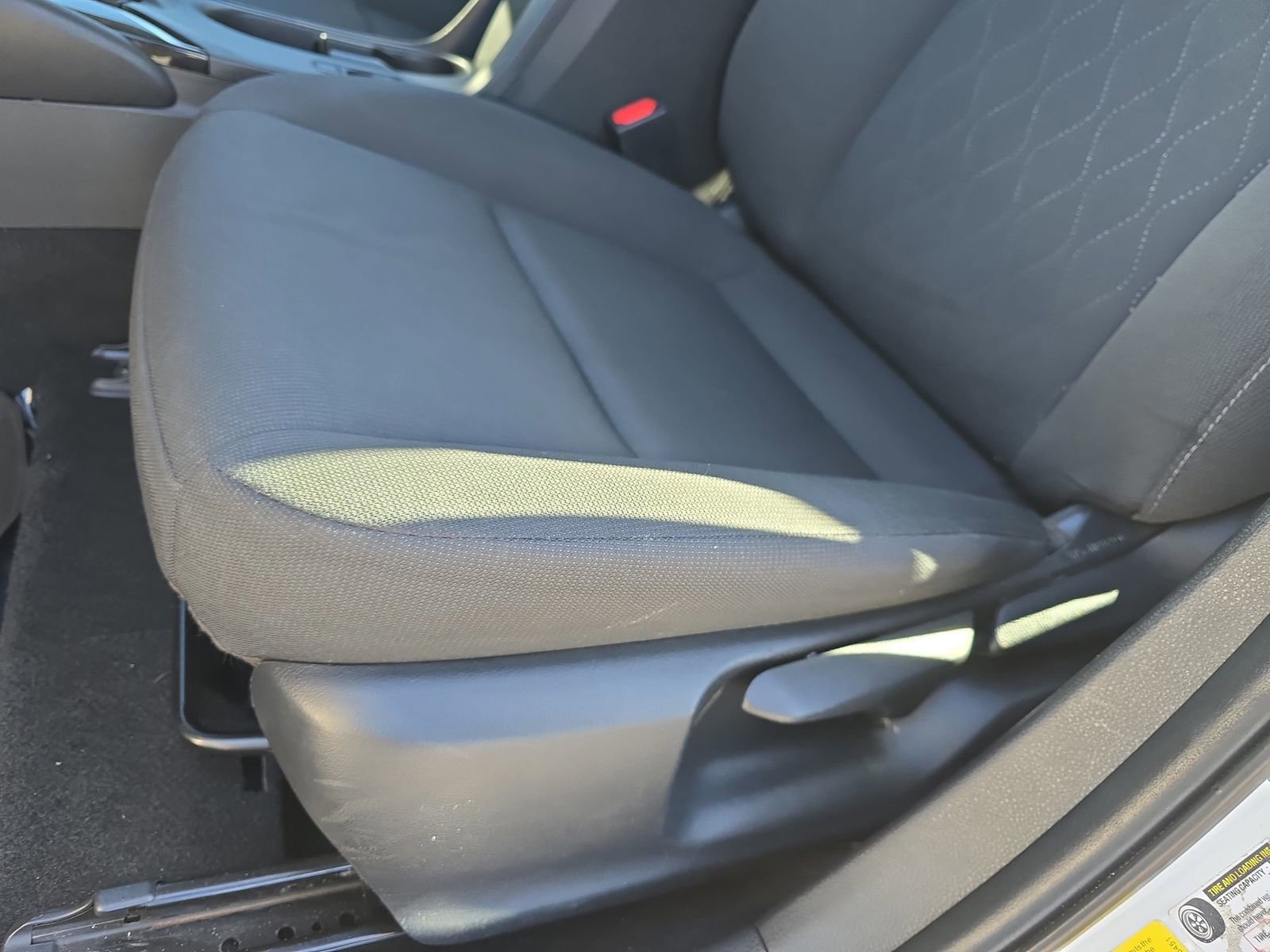 Used 2023 Toyota Corolla LE image 32